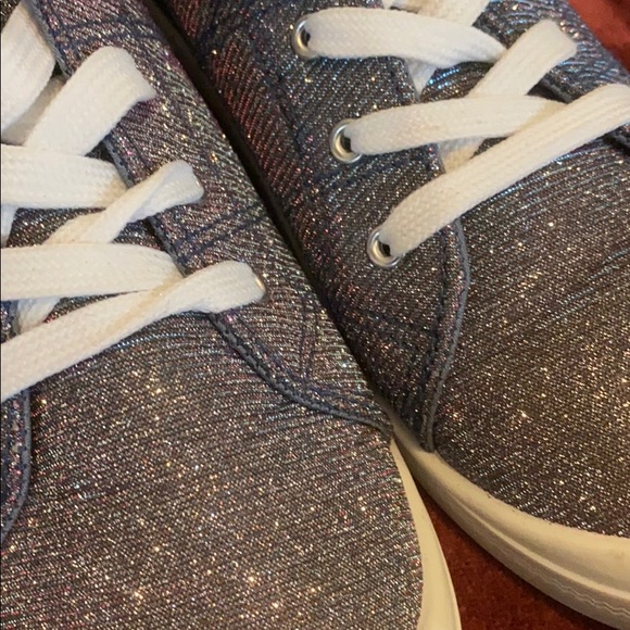 Twisted Glitter Slipons - Picture 4 of 6